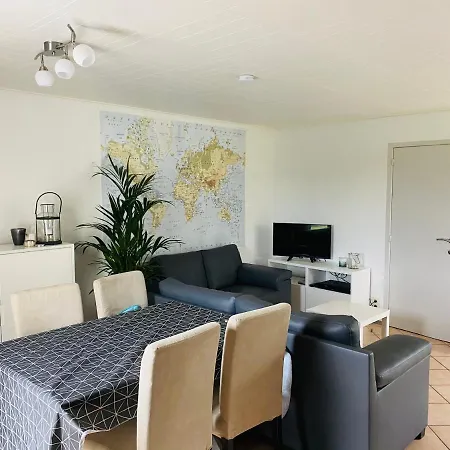 Vakantiewoning Ter Streep Tatil Evi *